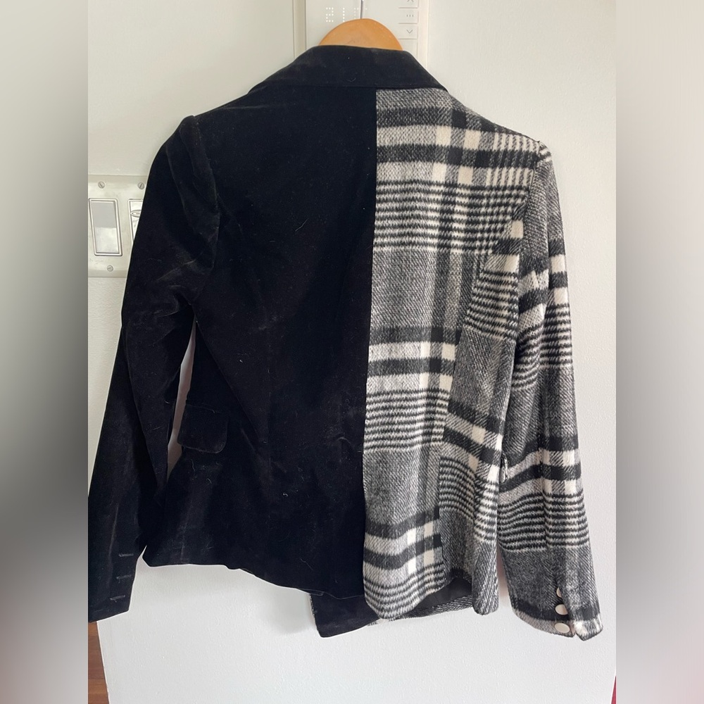 Asymmetrical Blazer/Jacket - Picture 3 of 9